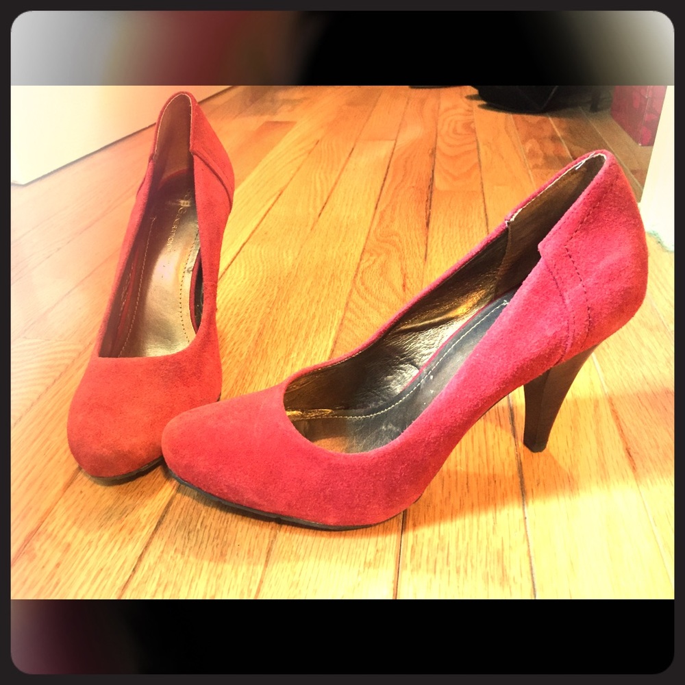 BCBGeneration red suede heels