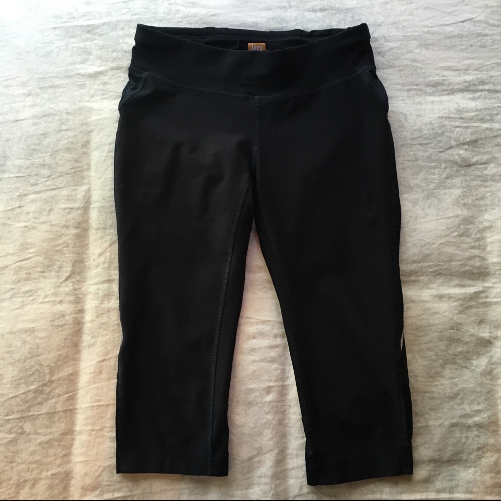 Lucy Tech XS Black Running Capris