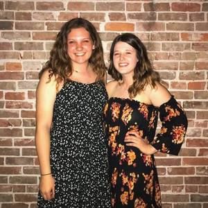 Meet your Posher, Leslie