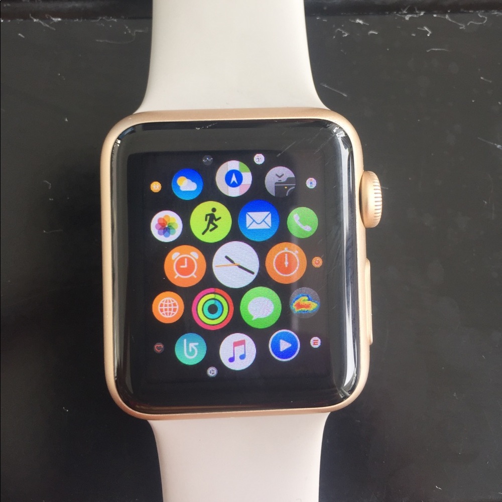 ON HOLD UNTIL 8/3 Gold Apple Watch Series 1