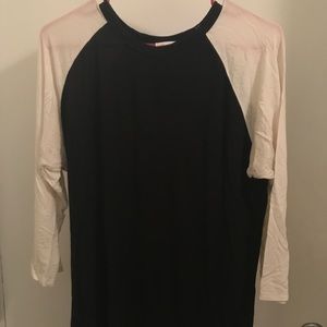 *BUNDLE* Black and White Baseball Tee