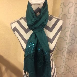 Forest green scarf