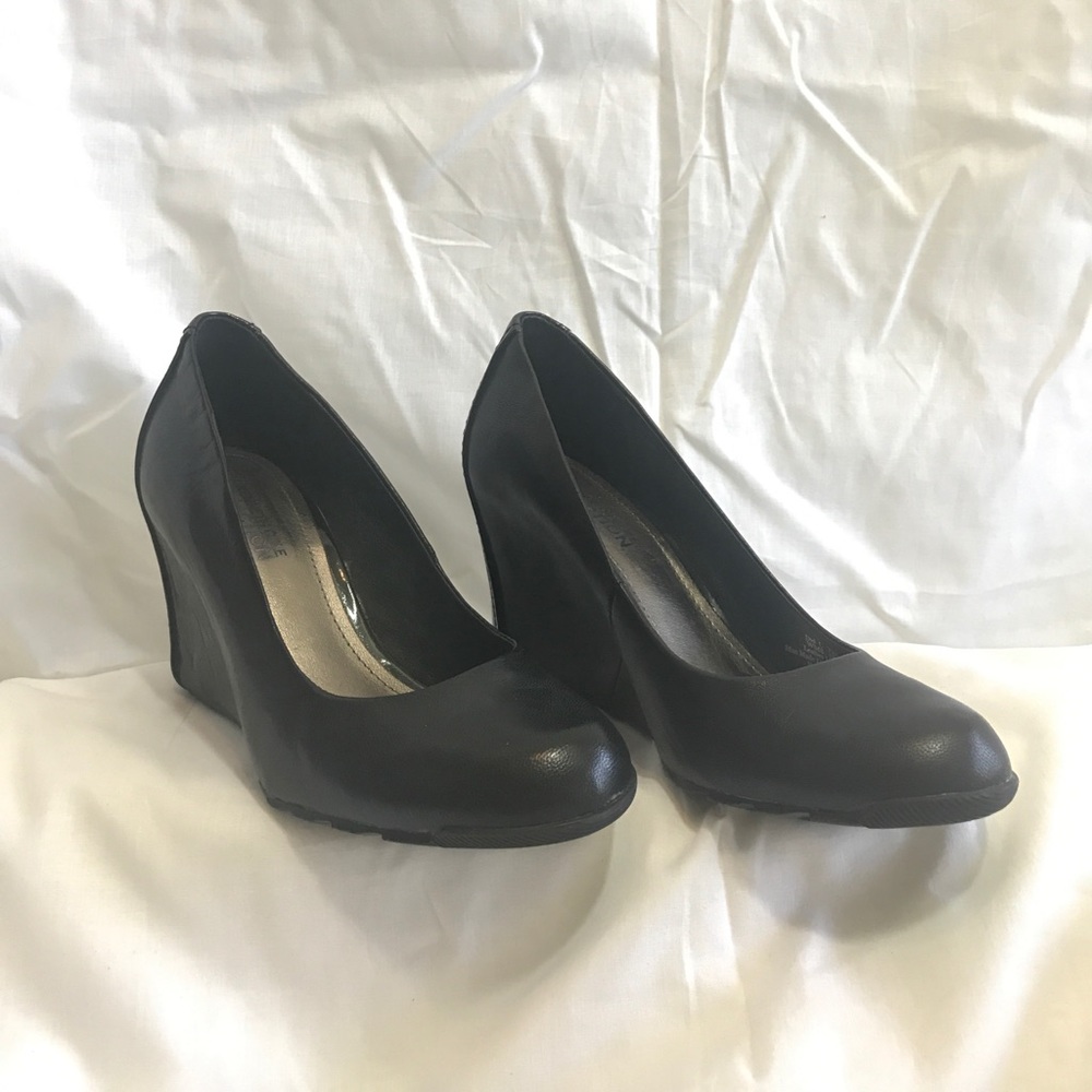 Super comfy wedges for any outfit!
