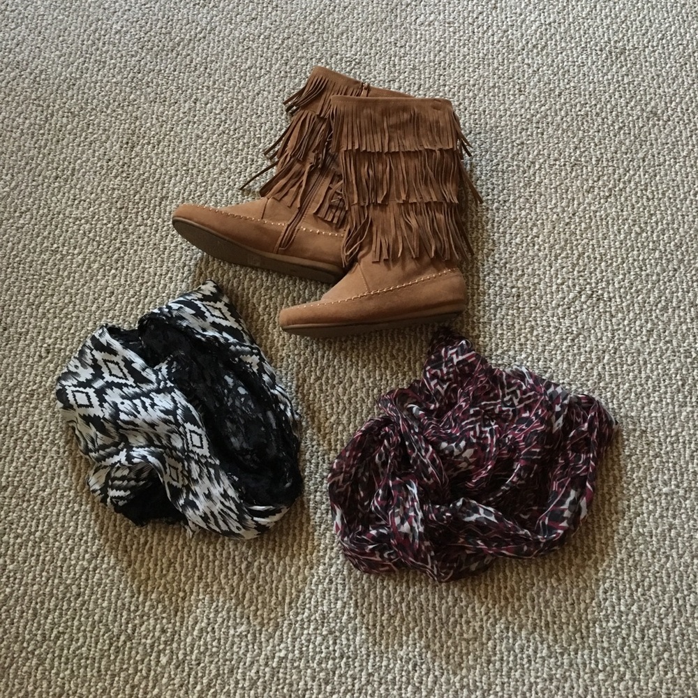 Fringe Boots & Aztec Print Scarf Bundle
