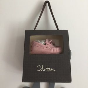 Cole Haan for baby Shearling Moccasins, pink Sz 2C