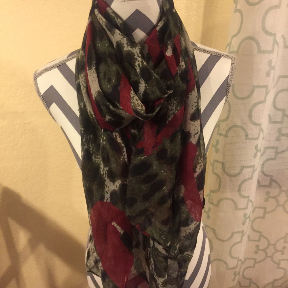 Leopard print scarf