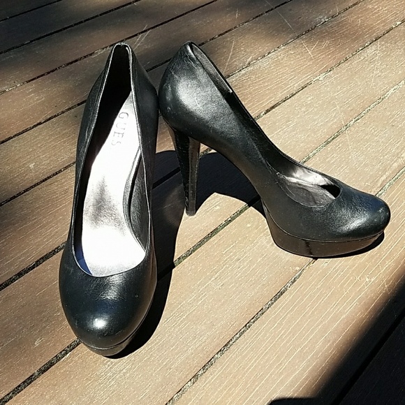 $5⭐️ Black Guess Pumps Shoes High Heels Size 8 - Picture 1 of 8