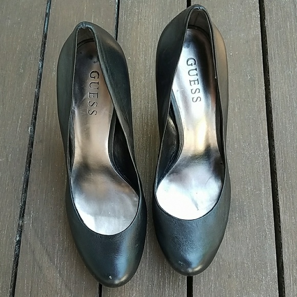 $5⭐️ Black Guess Pumps Shoes High Heels Size 8 - Picture 4 of 8