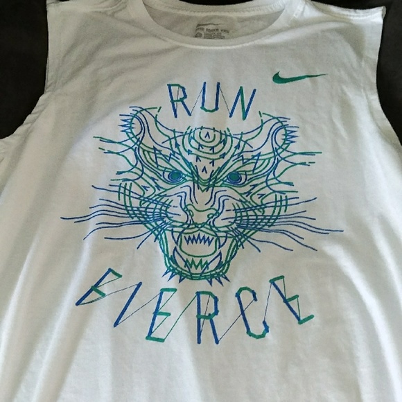 Nike run - Picture 3 of 3