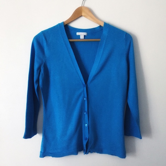 Blue V-Neck Button Down Cardigan w/3/4 Sleeves 📦 - Picture 2 of 6