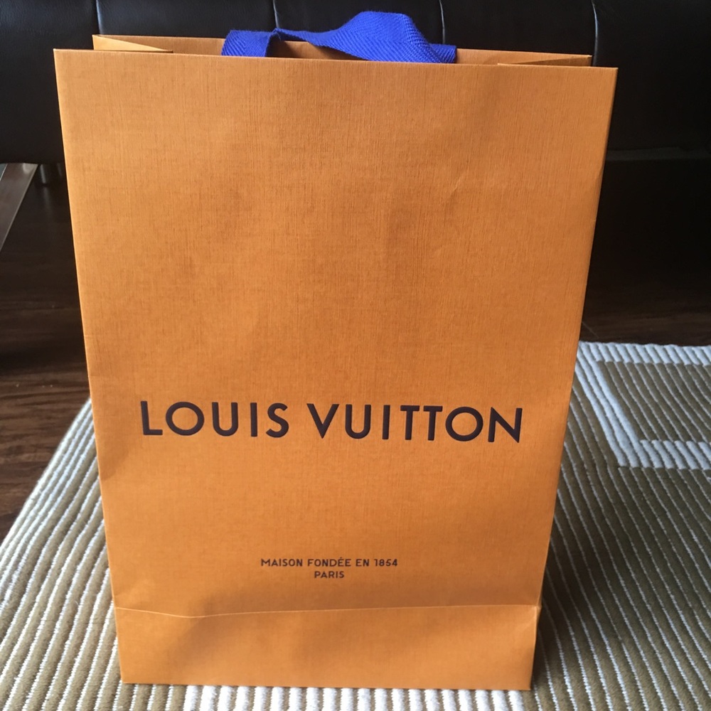 Favorite MM Louis Vuitton excellent condition