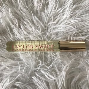 Taylor swift perfume " incredible things"