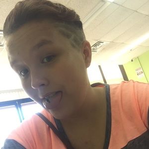 Meet your Posher, Heidi