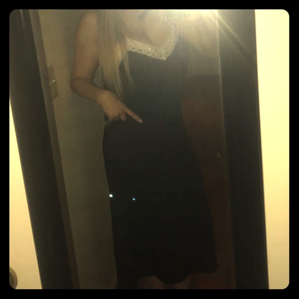 💥NEW💥black silky dress