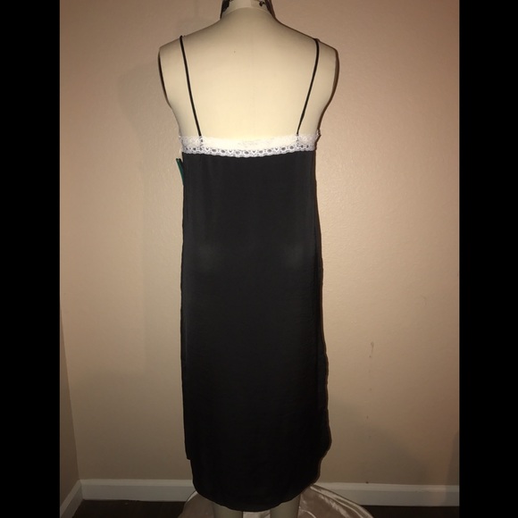 💥NEW💥black silky dress - Picture 2 of 8