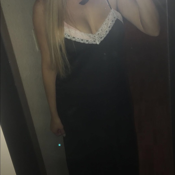 💥NEW💥black silky dress - Picture 8 of 8