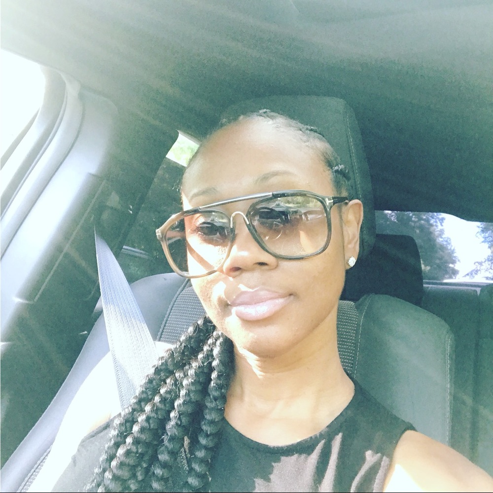 Meet your Posher, Ihesha