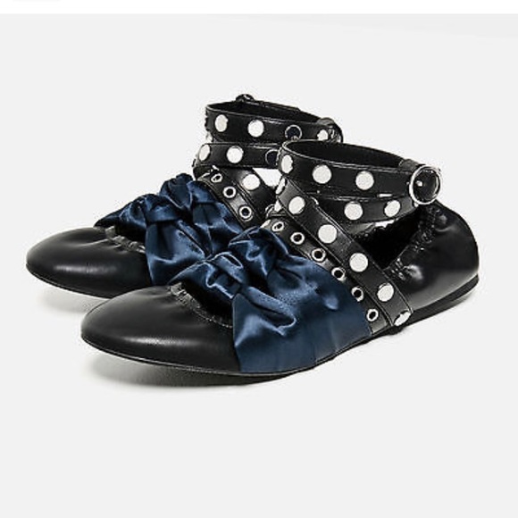 Zara Shoes - PRICE DROP FOR ONE HOUR! ZARA BALLET FLATS