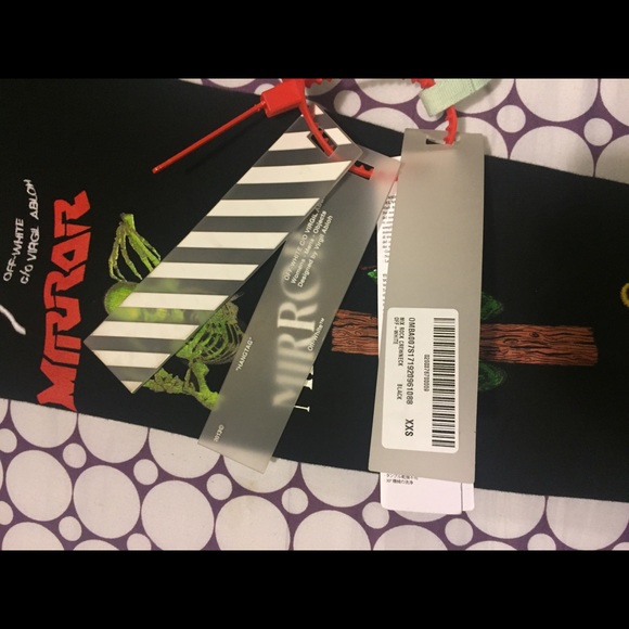 Off White Printed Sleeve Sweatshirt Brand New - Picture 6 of 6