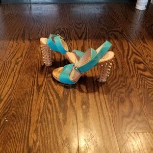 Size 7.5 Vince Camuto Strappy Heeled Sandals