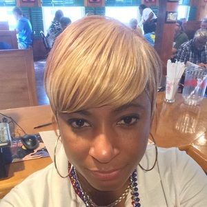 Meet your Posher, Kaydian