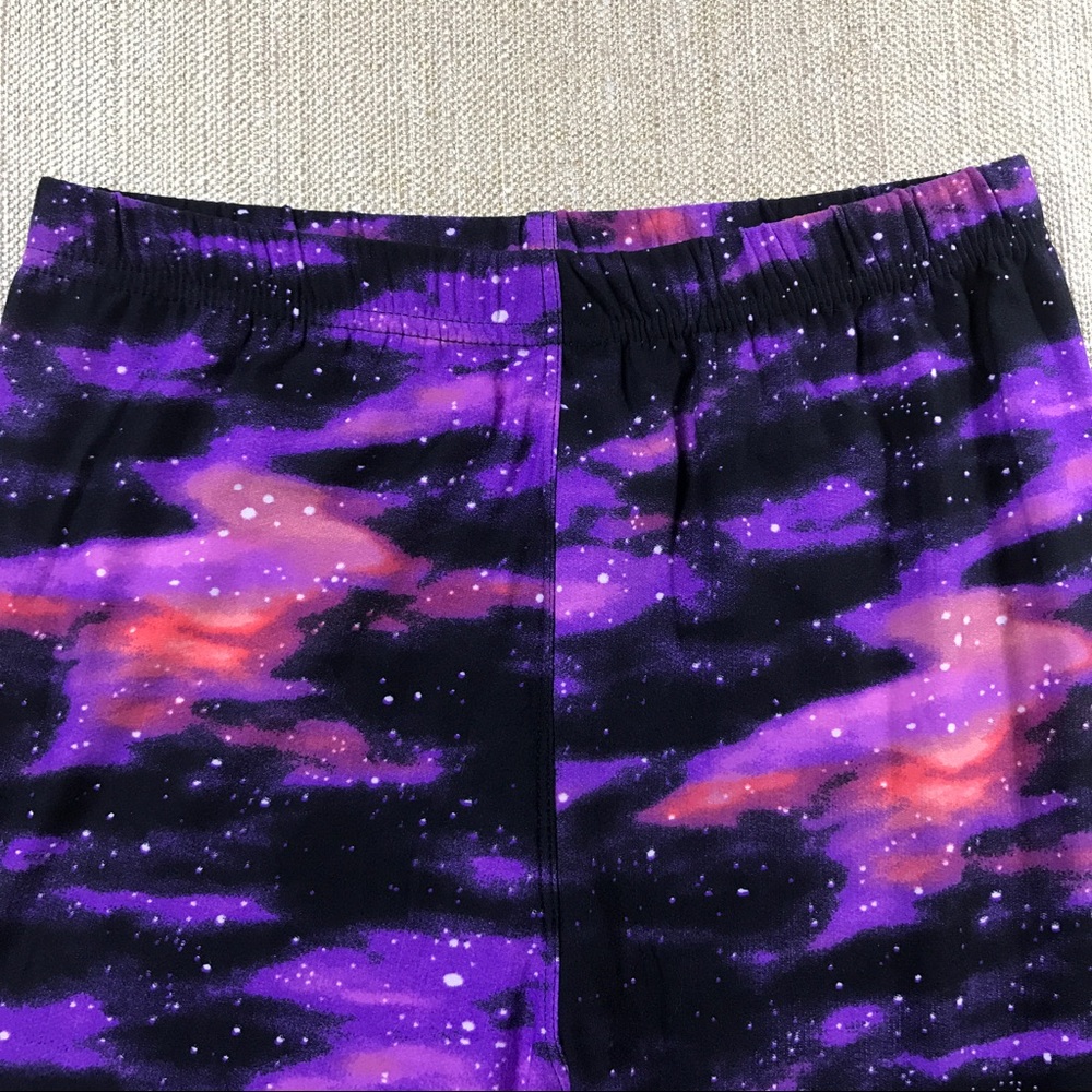 Plus Size TC Purple Galaxy Leggings - Picture 3 of 4