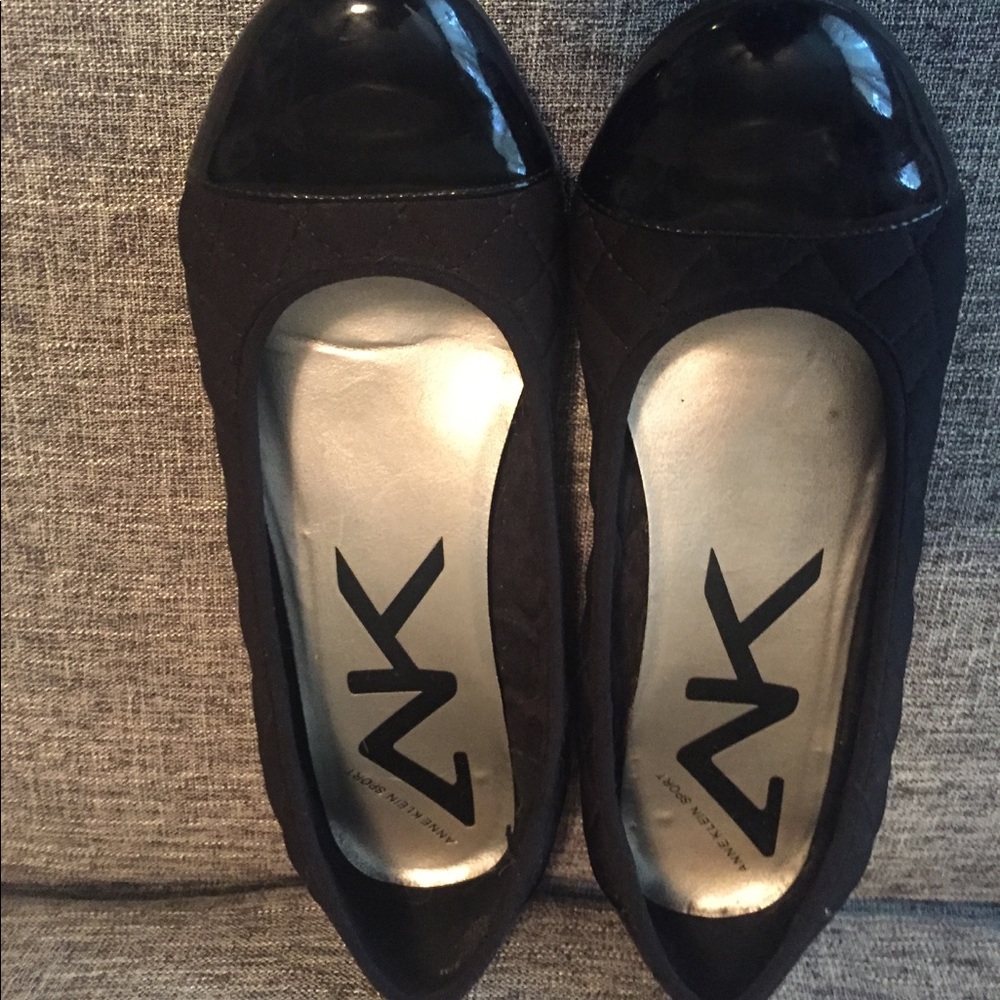 💜Anne Klein💜 black flats