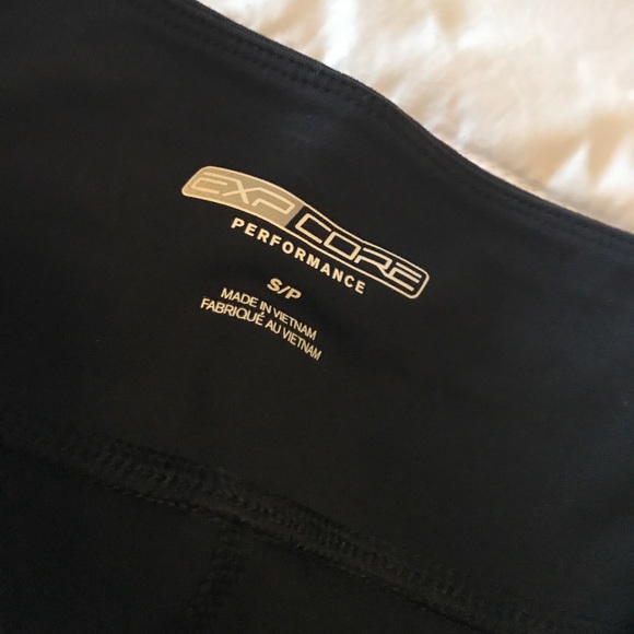 Express crop work out pants. - Picture 4 of 4