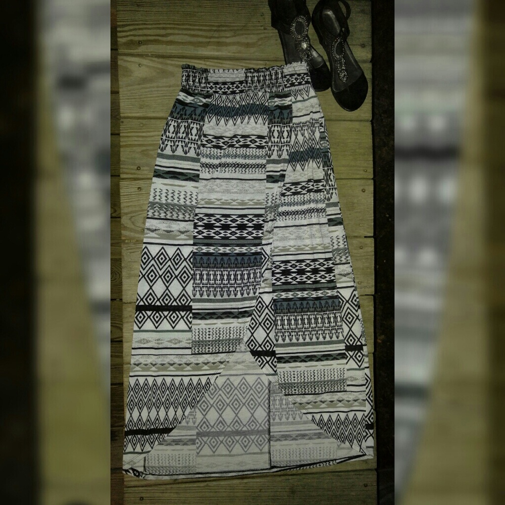 Love this skirt! Aztec hi low skirt!