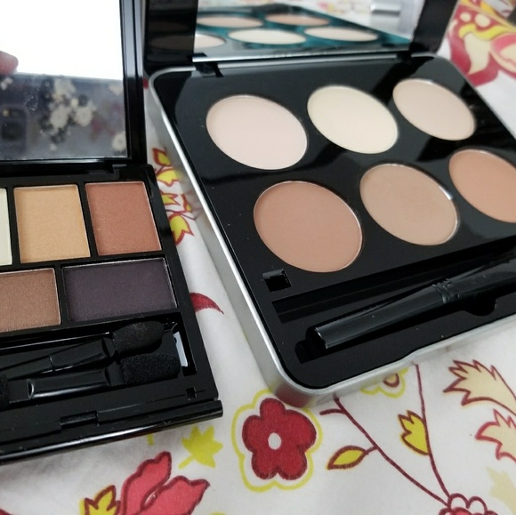 Makeover Essentials Contour Kit - Picture 4 of 5