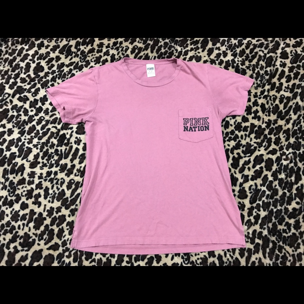 ❌⭕️❌⭕️pink nation pocket tee.