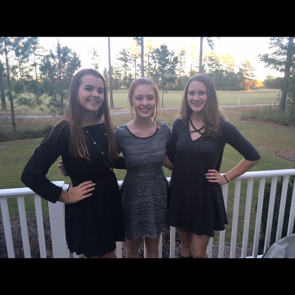 Meet your Posher, Olivia - Picture 1 of 1