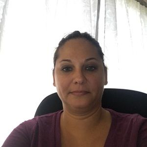 Meet your Posher, Dena