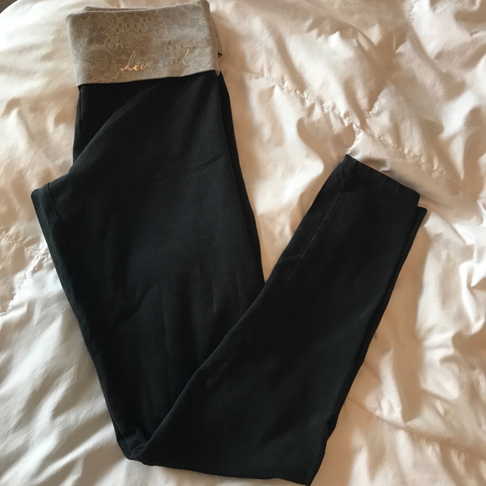 Victoria's Secret PINK yoga legging