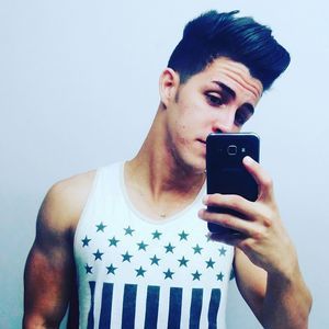 Meet your Posher, Carlos alberto