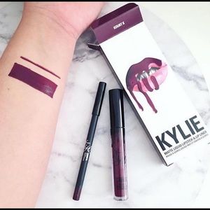 Kylie Lipstick Kit