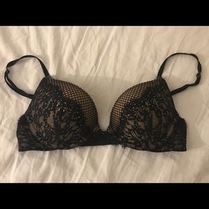 Victoria's Secret very sexy push up bra 32B