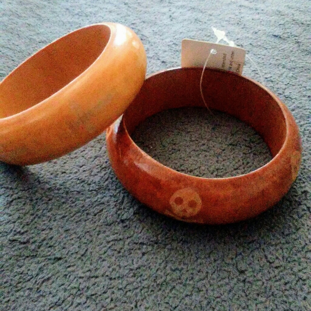 2 wooden bangles