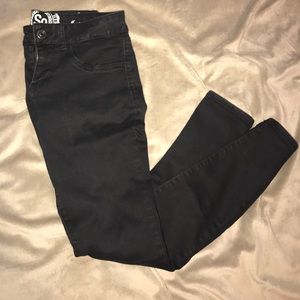 black skinny jeggings