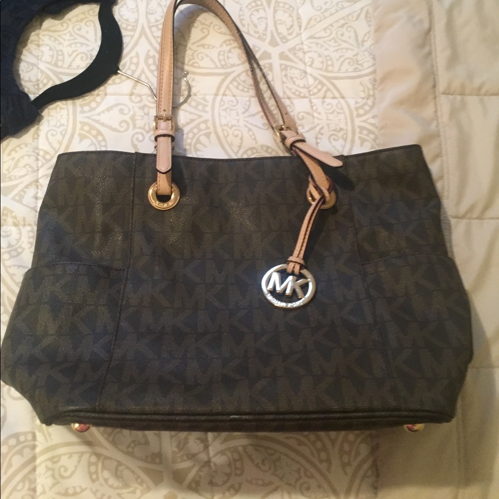 Michael kors purse