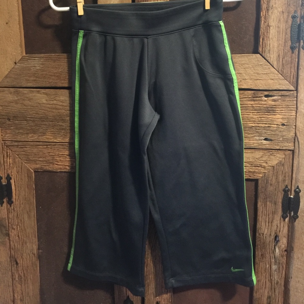 Nike Capri Workout Pants