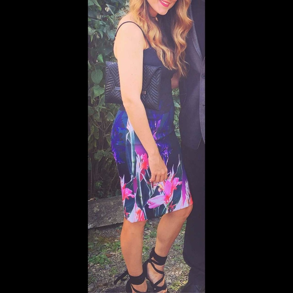 bebe midi dress