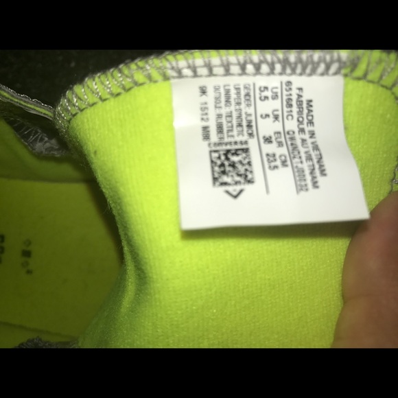 Camo converse. Boy 5.5. Converse womens 7 - Picture 3 of 6