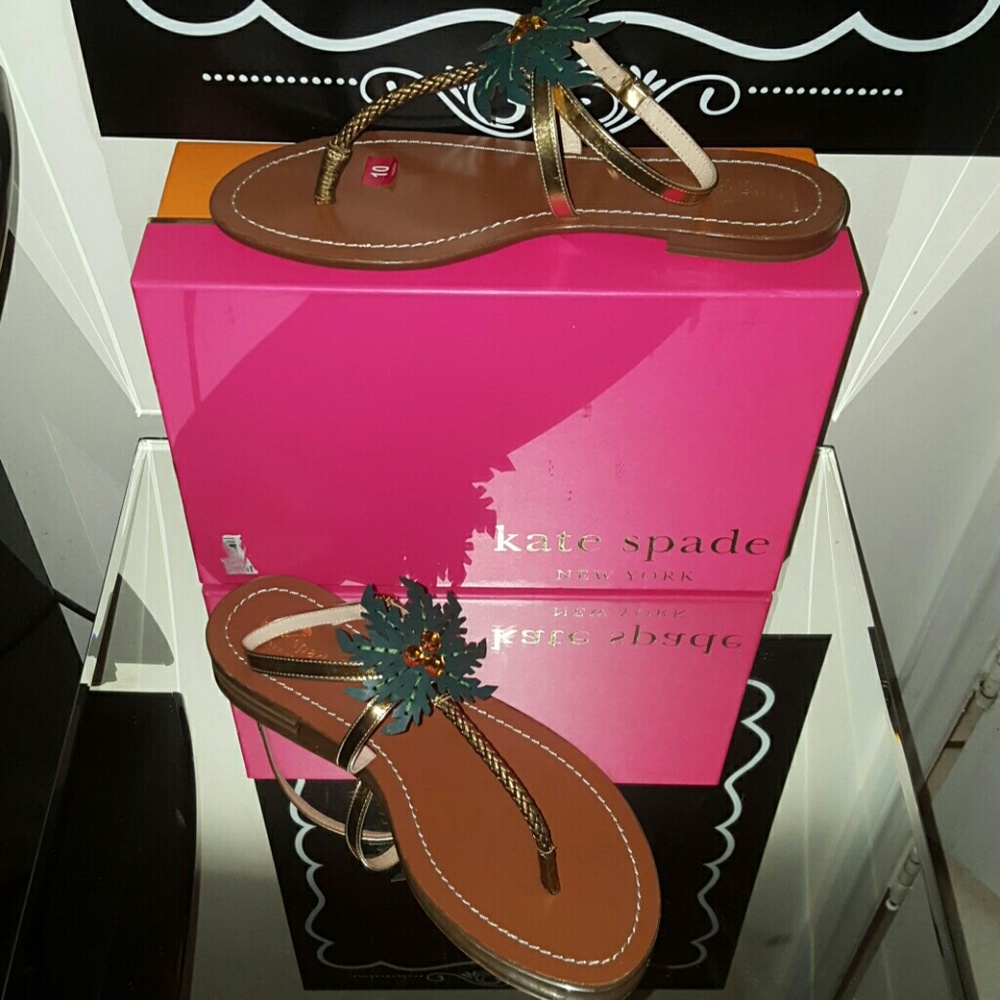 *SOLD* NEW KATE SPADE NEW YORK SOLANA