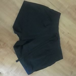 Lululemon black shorts