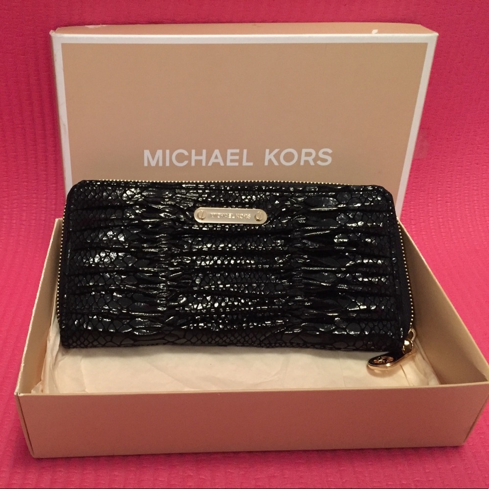 Michael Kors black leather wallet