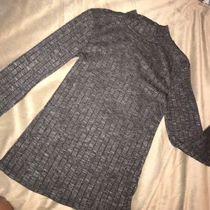 long sleeve turtle neck shirt