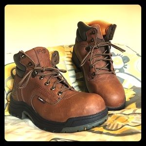 Women's Timberland Pro work boots NWOT