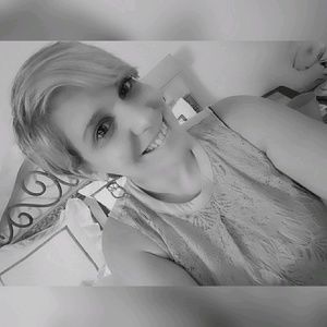 Meet your Posher, Connie