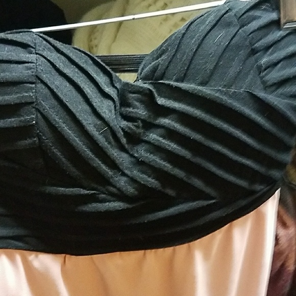 Black and nude strapless highlow - Picture 3 of 4